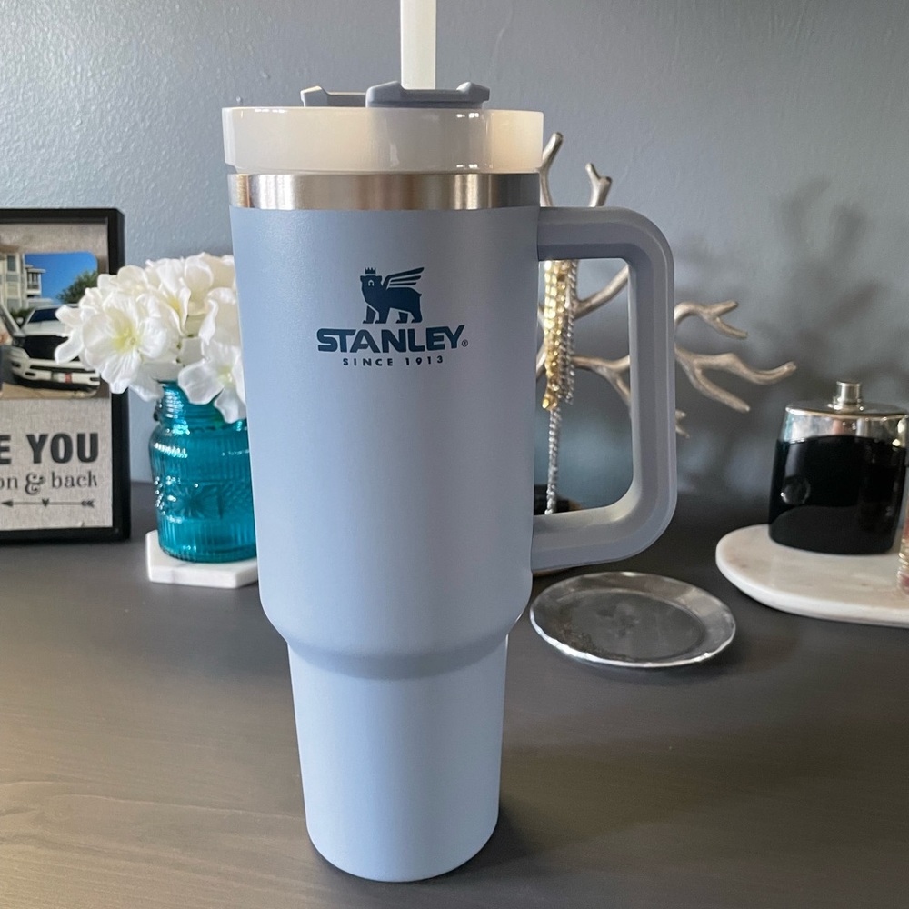 Stanley Quencher Travel Tumbler 40 oz